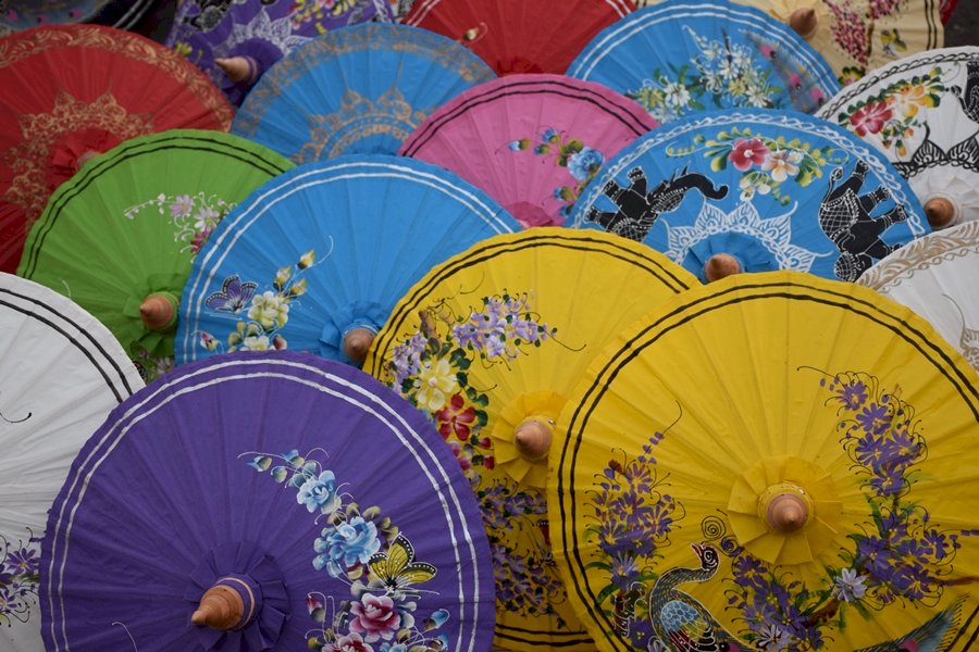 kolorowe parasole w Tajlandii puzzle online