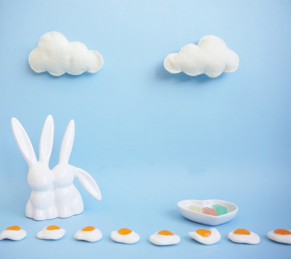 Wielkanocne króliczki świętują puzzle online