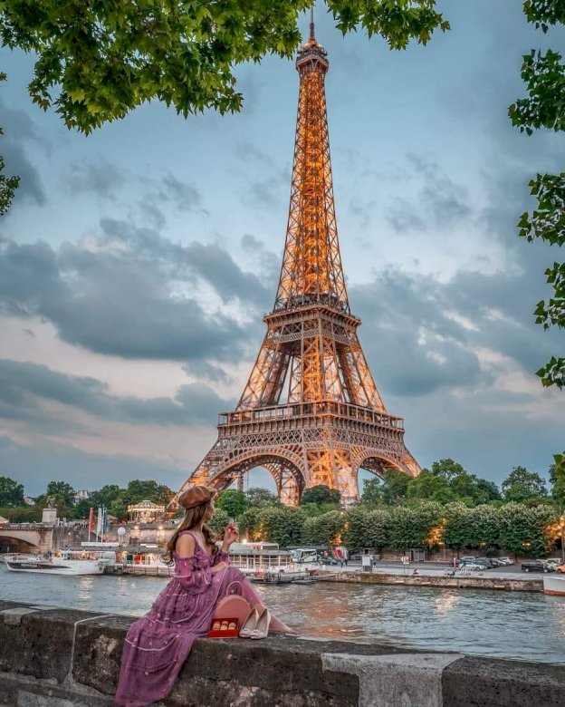 Wieża Eiffla W Paryżu puzzle online