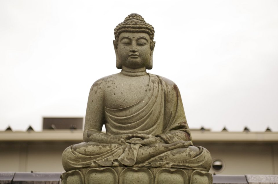 Budda w Eigneji. puzzle online