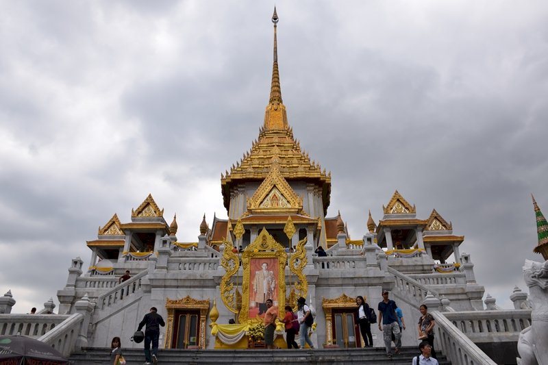 Świątynia Złotego Buddy w Bangkoku puzzle online
