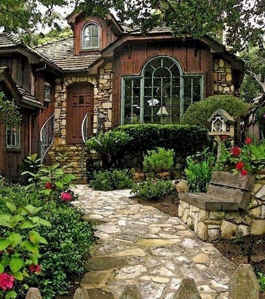 Stijlvol huis met tuin. puzzel