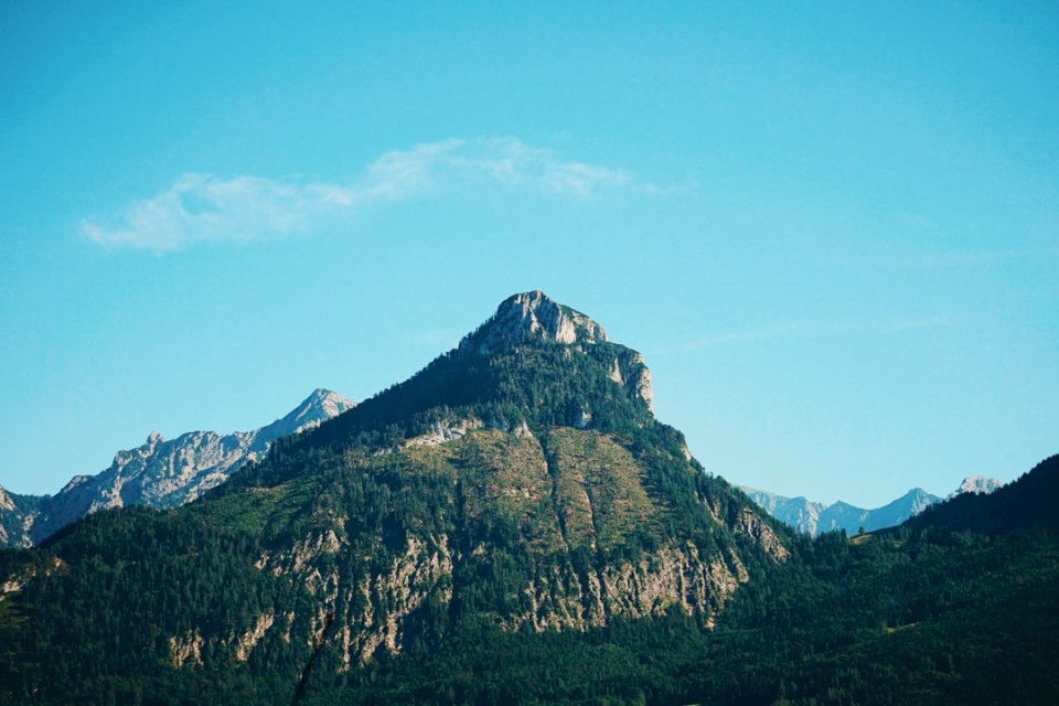 Szczyt górski w pobliżu Wolfgangsee puzzle online