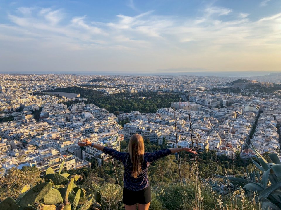 Swoboda podróżowania w Atenach puzzle online