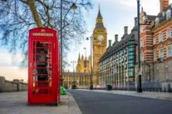 spacer po londynskim moscie puzzle online