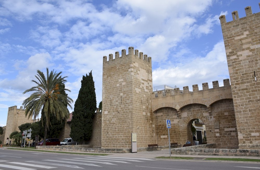 ściana Alcudia na Majorce puzzle online