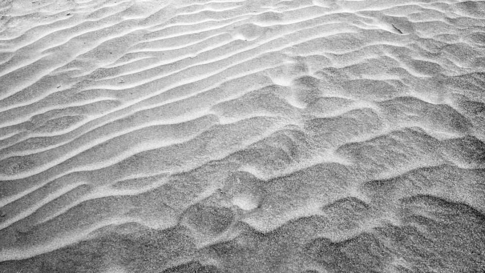 Wzory wiatru w burzy piaskowej puzzle online