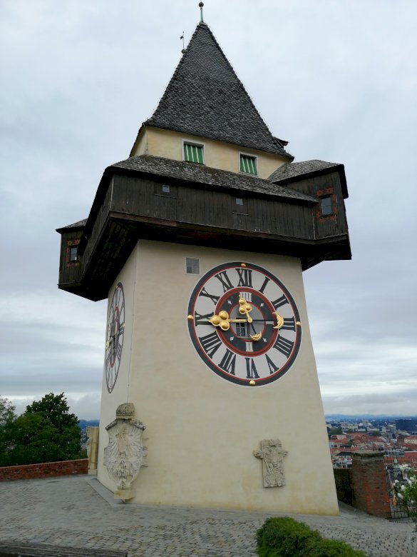 wieża zegarowa Graz puzzle online