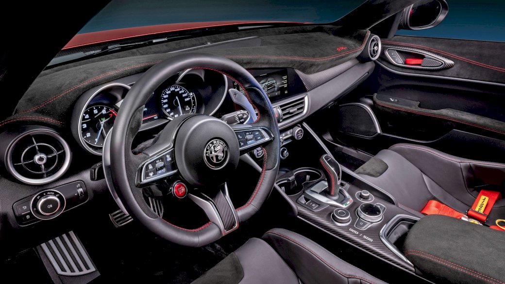 Wnętrze Alfa Romeo GTA puzzle online