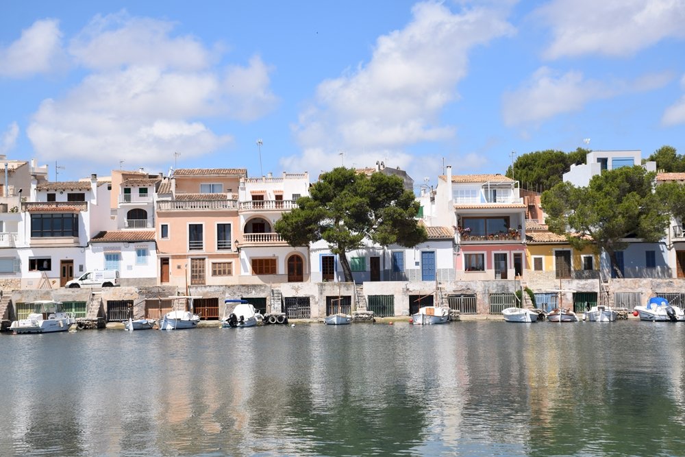 domy w porto colom na Majorce puzzle online