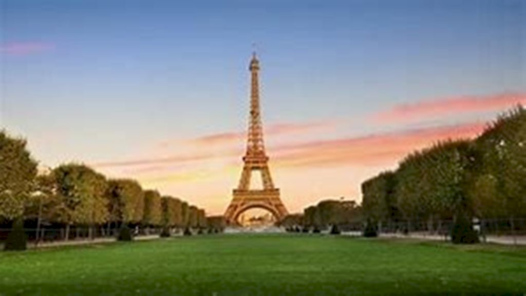 Symbol Paryża wieża Eiffla. puzzle online