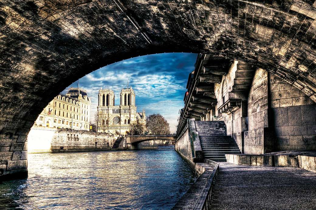 Katedra Notre-Dame w Paryżu puzzle online