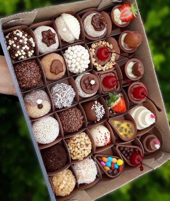 Κουτί με σοκολάτες παζλ