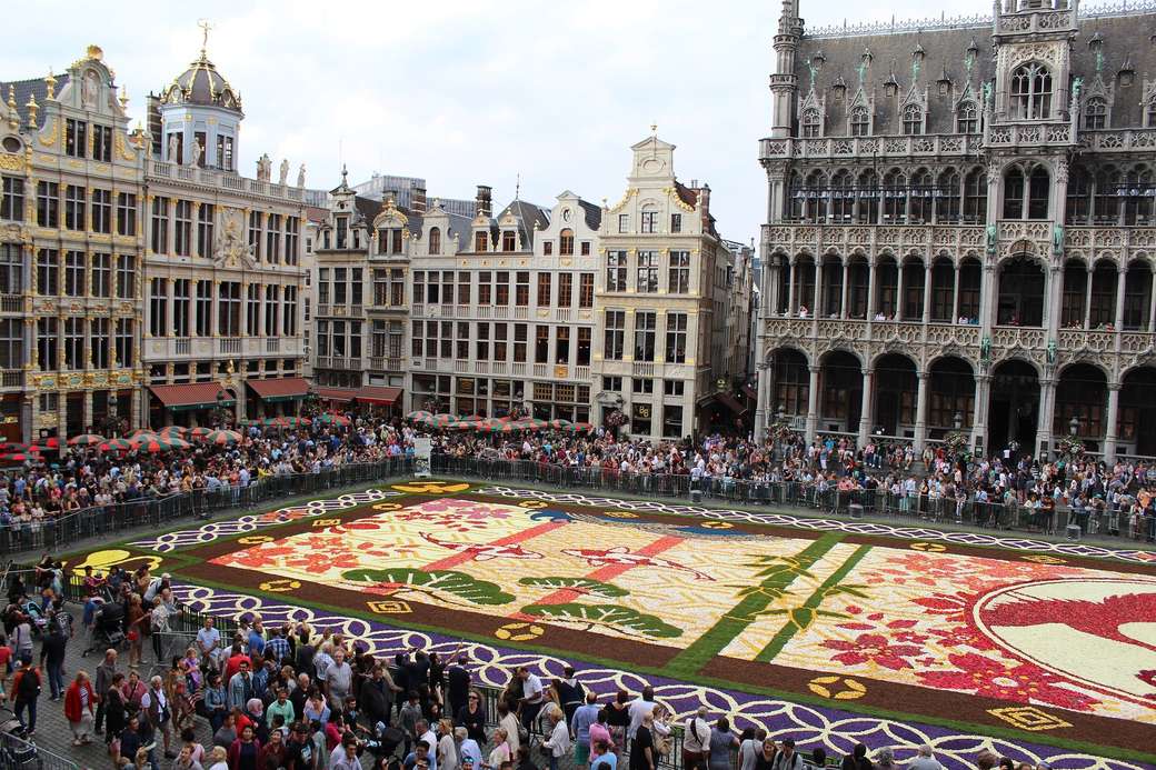 Kwiatowy dywan puzzle online