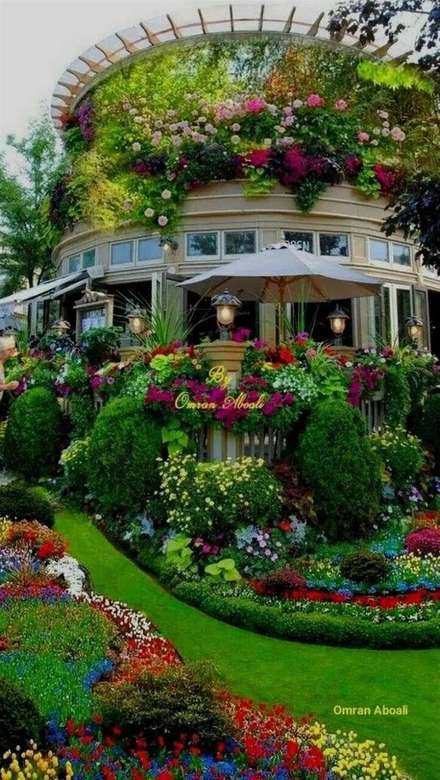 Kwiatowy dom puzzle online