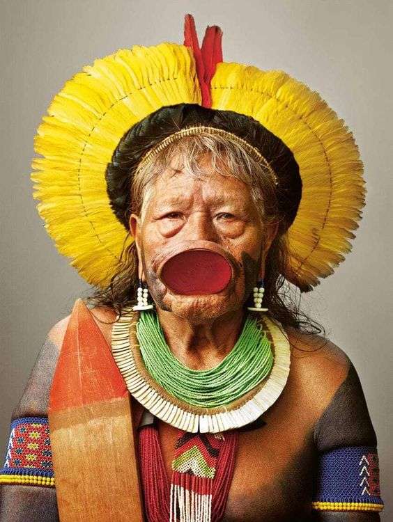Wódz rdzennych mieszkańców Kayapó - Brazylia puzzle online