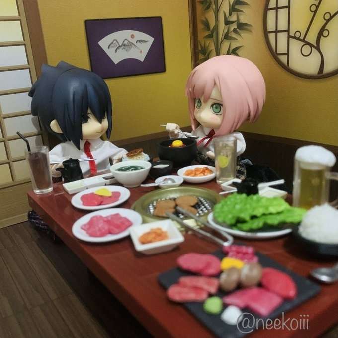 Sasuke i Sakura jedzą romantyczną kolację puzzle online