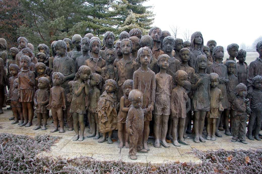Pomnik dzieci ofiar wojny w Lídicach puzzle online