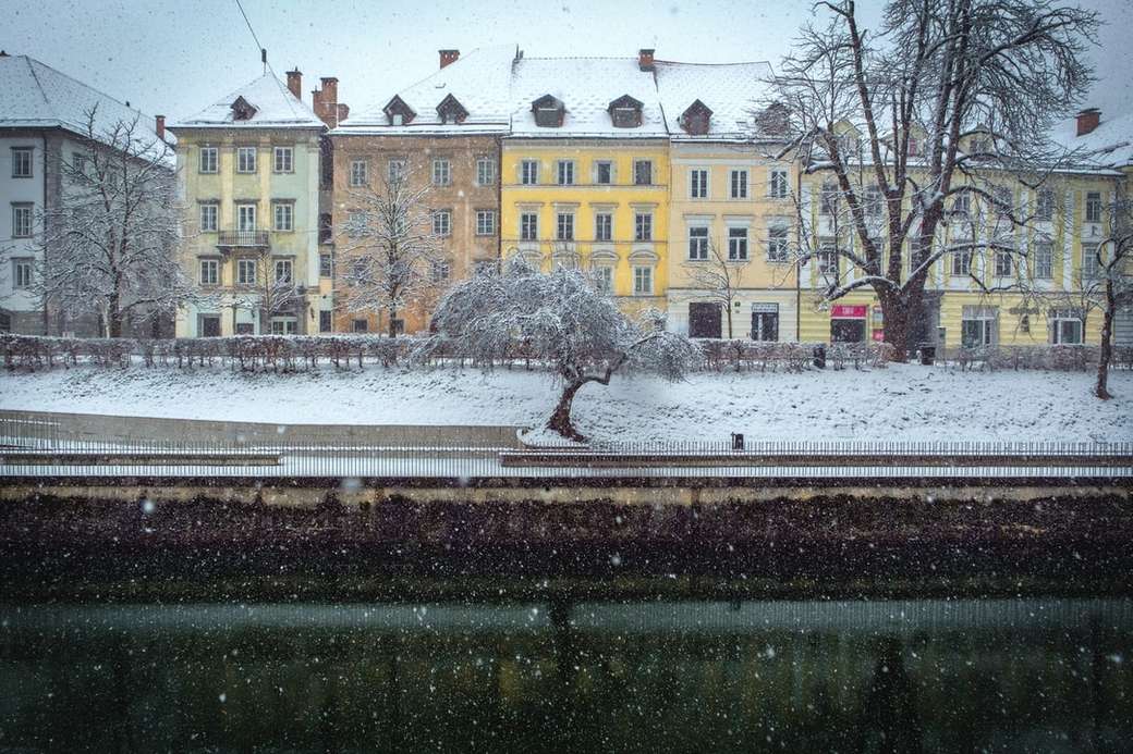 Ljubljana pod śniegiem puzzle online