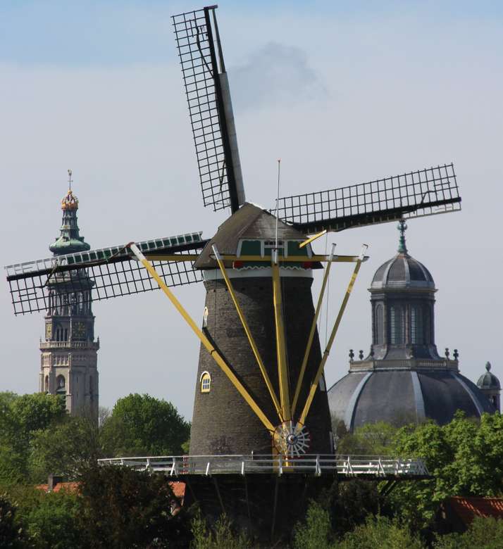 Mill przed Middelburgh Zeeland puzzle online
