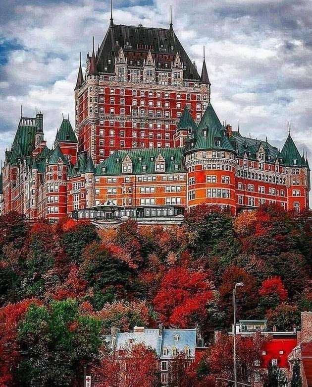 Chateau Frontenac Jouez Aux Puzzles Gratis Chez Puzzle Factory