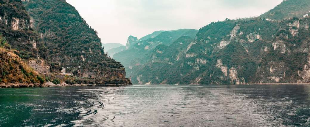 Widok na rzekę Jangcy w Chinach puzzle online