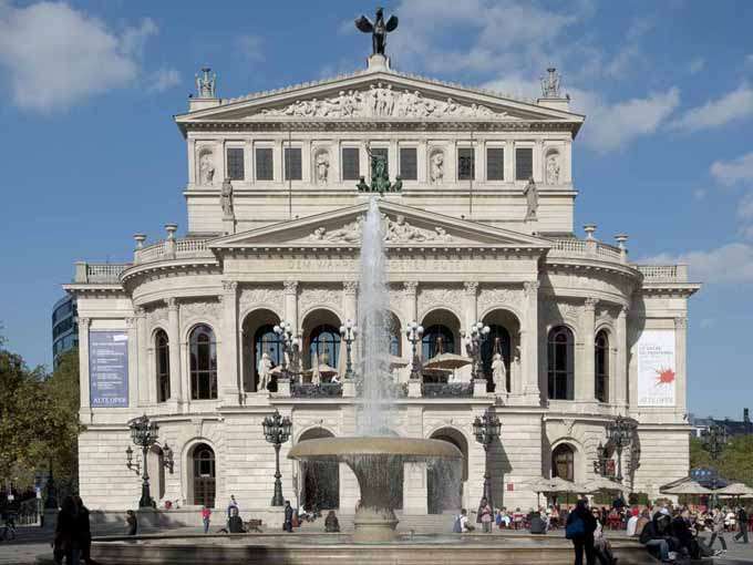 Frankfurt nad Menem Old Opera puzzle online