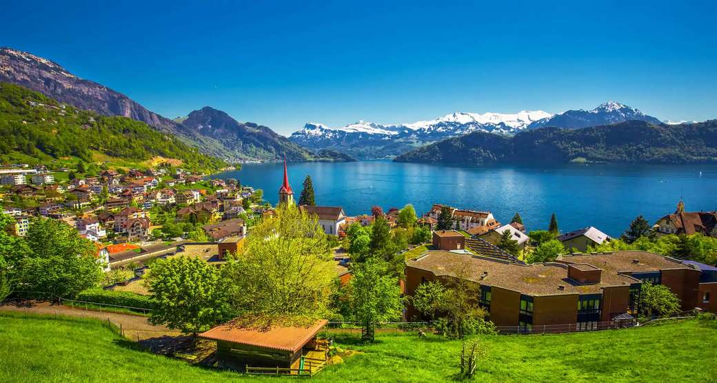Szwajcarski krajobraz gór i jezior puzzle online