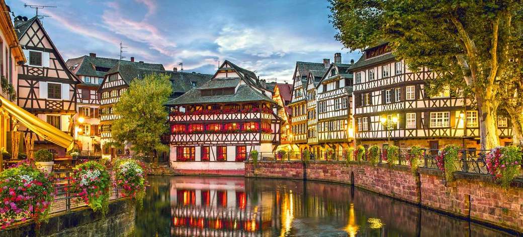 Stare miasto w Strasburgu we Francji puzzle online