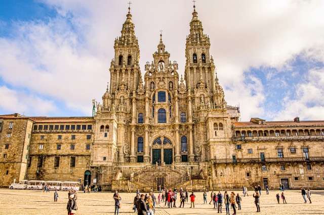 Miejsce pielgrzymkowe Santiago de Compostela puzzle online