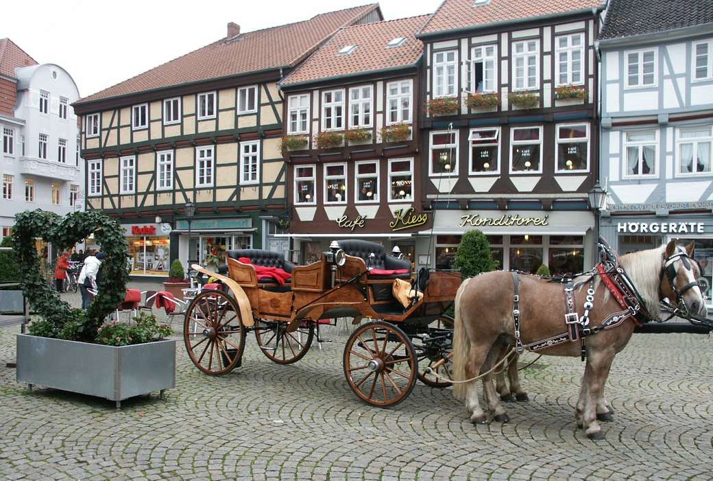 Przejażdżka bryczką w centrum miasta Celle puzzle online