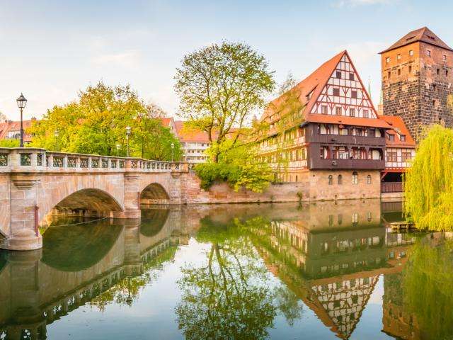 Pont de Nuremberg et maisons à colombages puzzle