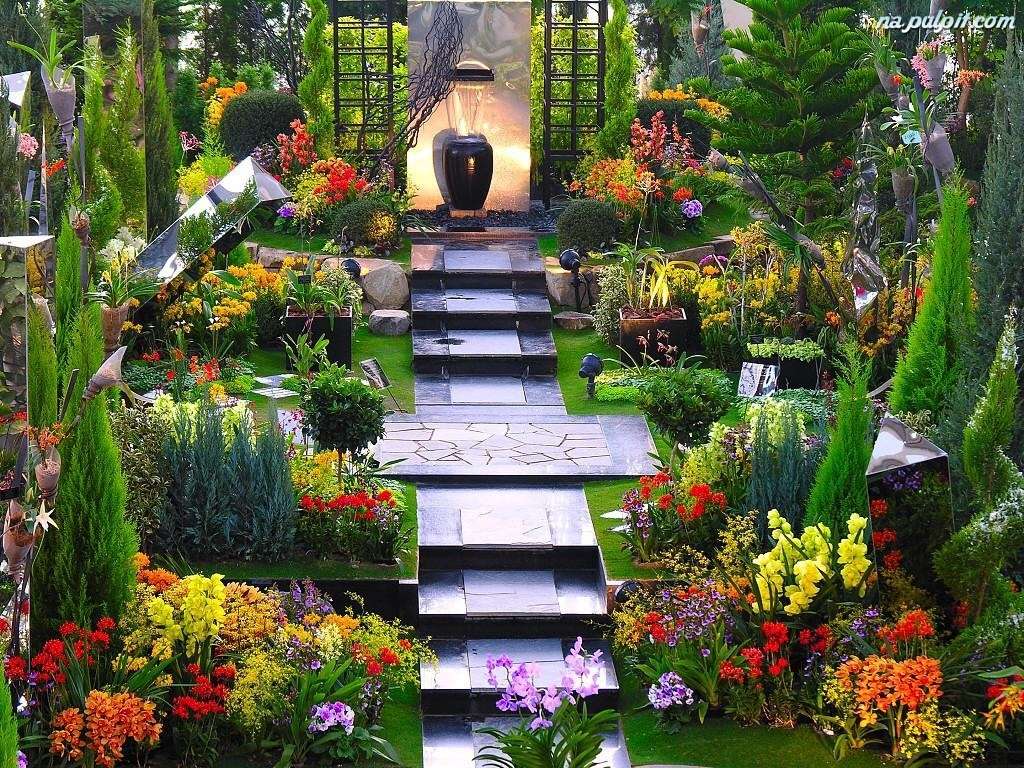 ogród- kwiaty, iglaki puzzle online