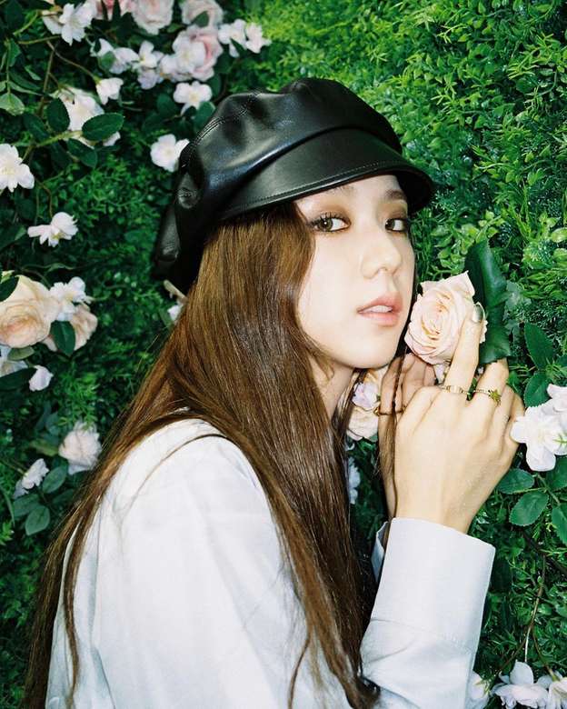 kim jisoo puzzle online