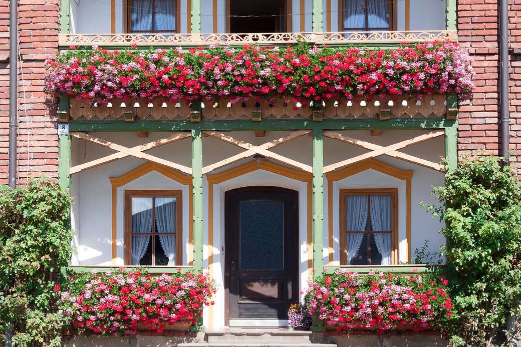 flori pe balcon puzzle online