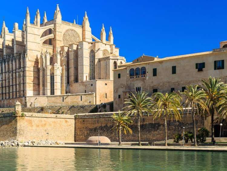 Katedra na Majorce w Palmie puzzle online
