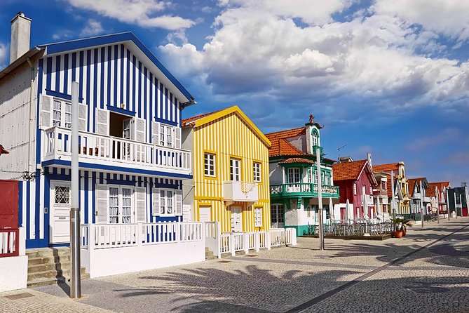 Portugalia Aveiro Kolorowe domy puzzle online