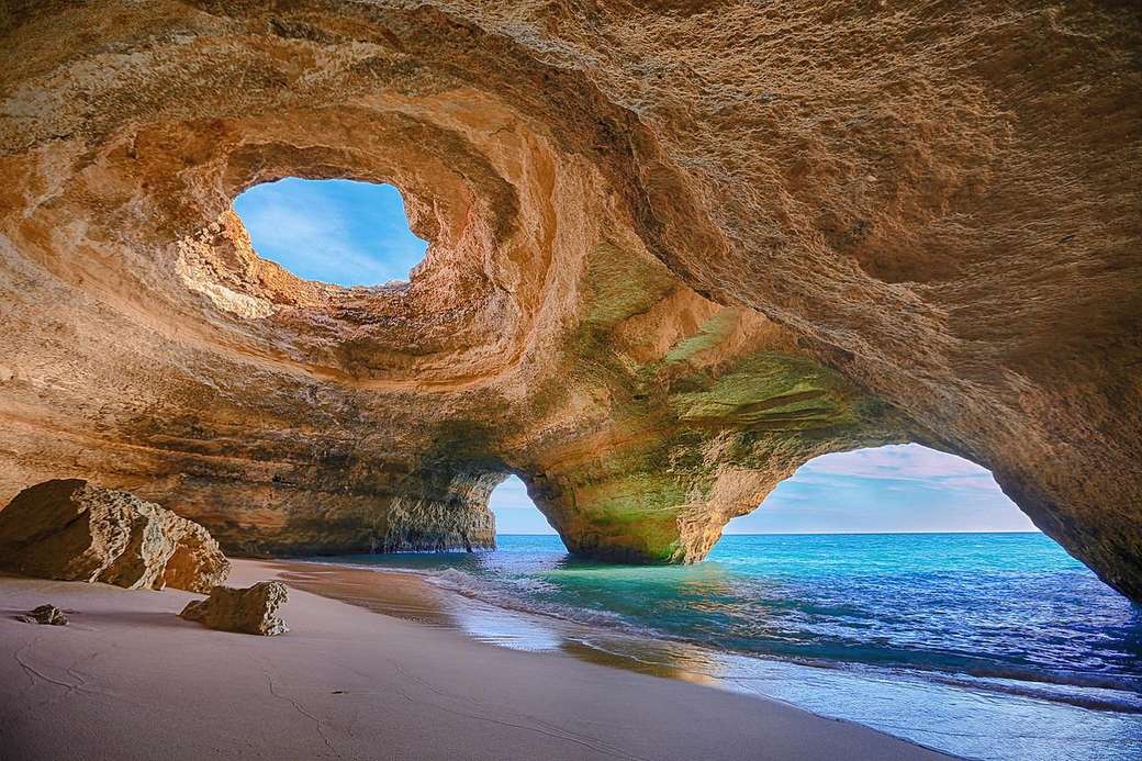 Portugália tengerparti táj Benagil barlang Algarve kirakós