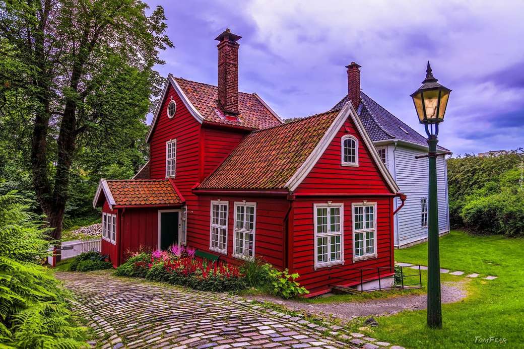 czerwony dom norweski-bergen puzzle online