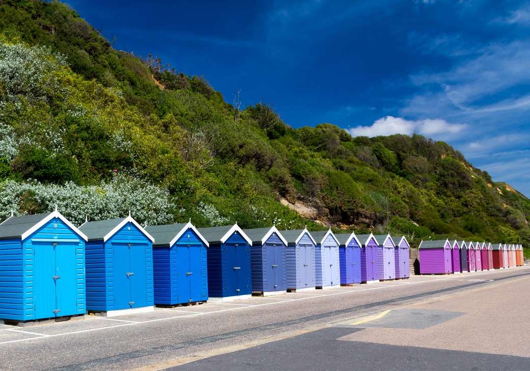 Bournemouth nadmorskie miasto w południowej Anglii Beach Huts puzzle online