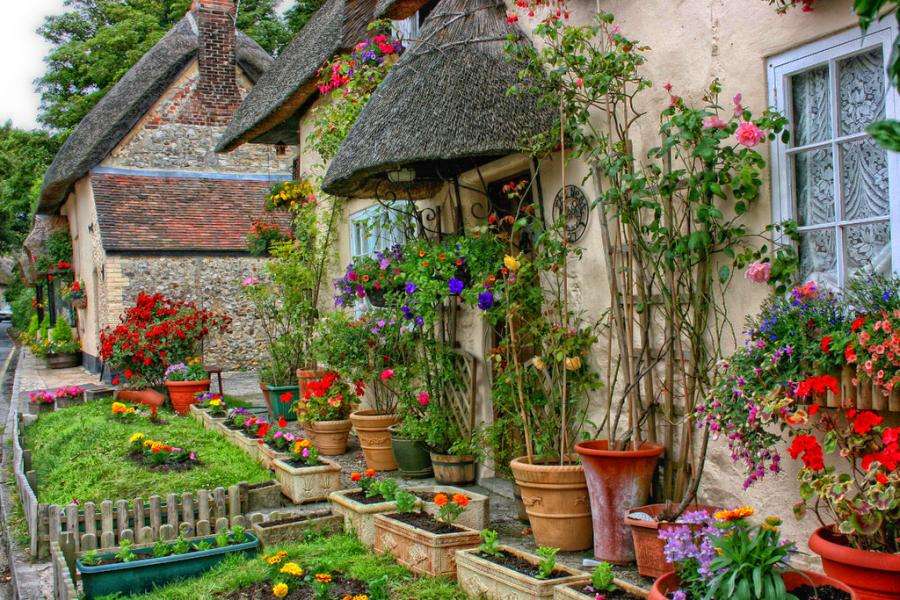 Anglia Cottage Garden puzzle online