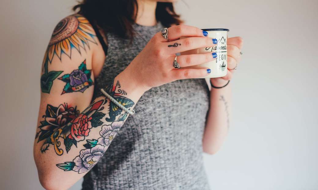 tatuaż wzór dla kobiety puzzle online