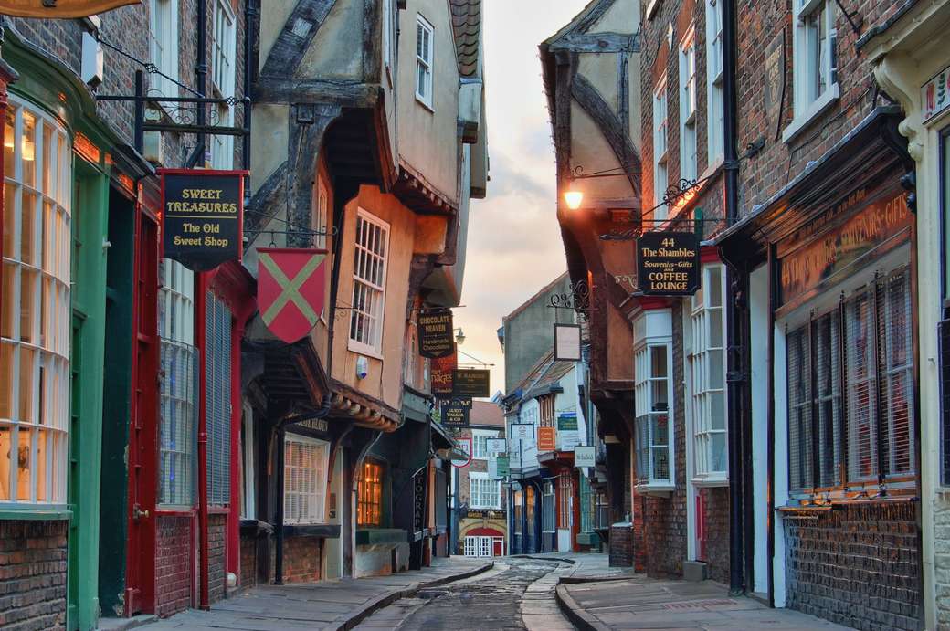 Średniowieczne miasto York w Anglii puzzle online
