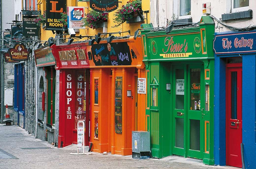 Dublin Town Centre Kolorowe domy puzzle online
