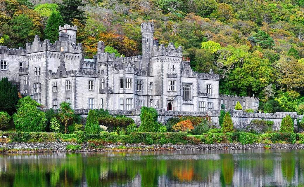 Kylemore Abbey w północno-zachodniej Irlandii puzzle online