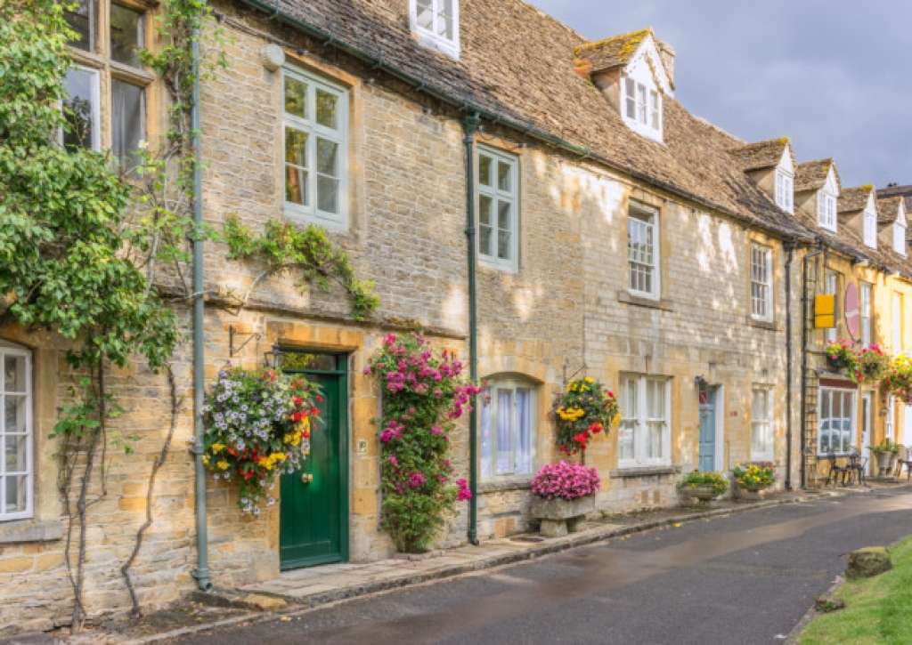Stow on the Wold Cotswolds England puzzle online