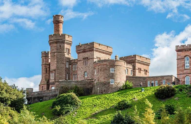 Inverness Castle Scotland puzzle online