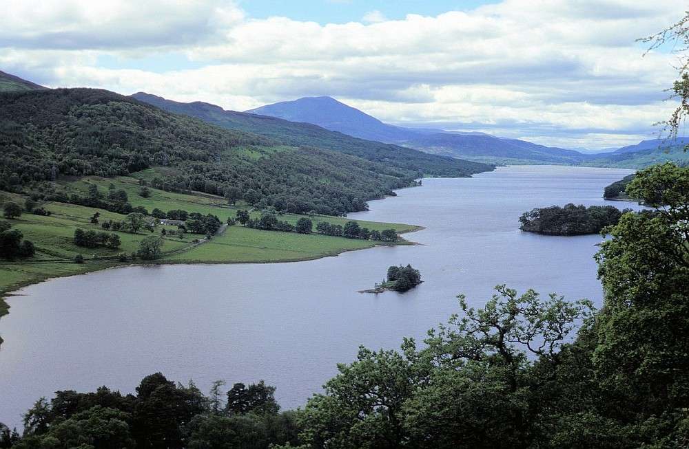 Loch Ness w Szkocji puzzle online