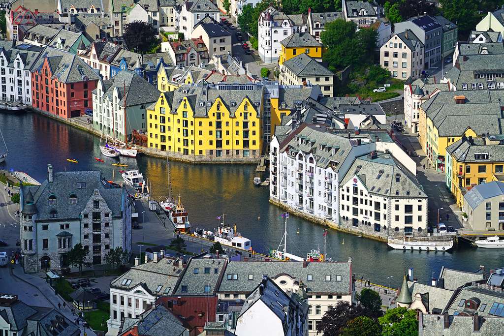 Alesund panoramę Norwegii puzzle online