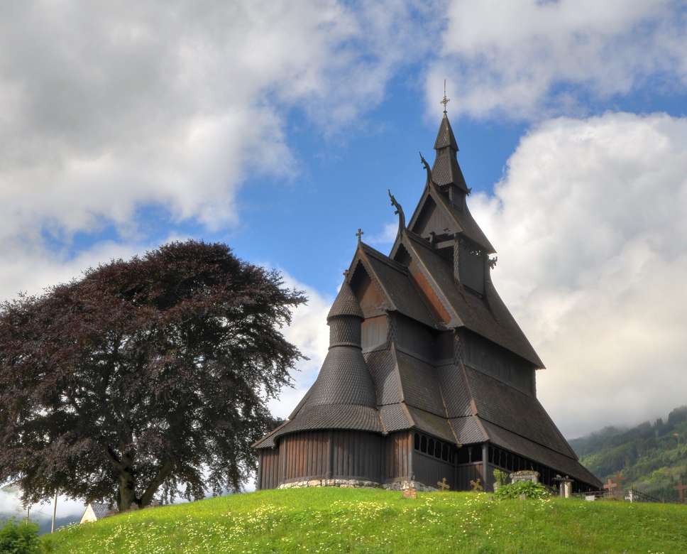 Kościół klepkowy w Norwegii puzzle online